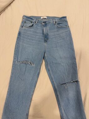 Abercrombie & Fitch The 90s Straight Ultra High Rise